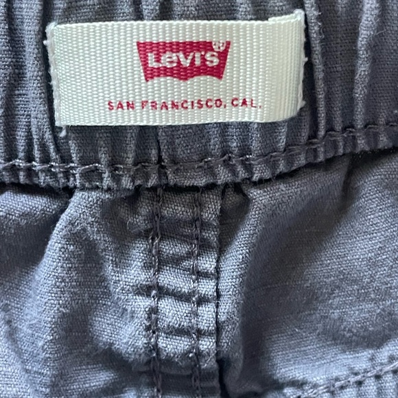 Levi’s Boys Gray Shorts Size 7 - Picture 2 of 4